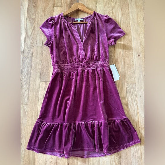 NWT! City Vibe wine colored V neck Velvet Smocked Waist Skater Dress - Picture 9 of 9